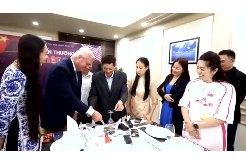 Cầu chì bảo vệ sức khỏe – Giải pháp an toàn tiên tiến được giới thiệu tại XTTM do VP Tây Ninh chủ trì, mang đến công nghệ bảo vệ hiện đại giúp giảm thiểu tác động của dòng điện đến cơ thể.